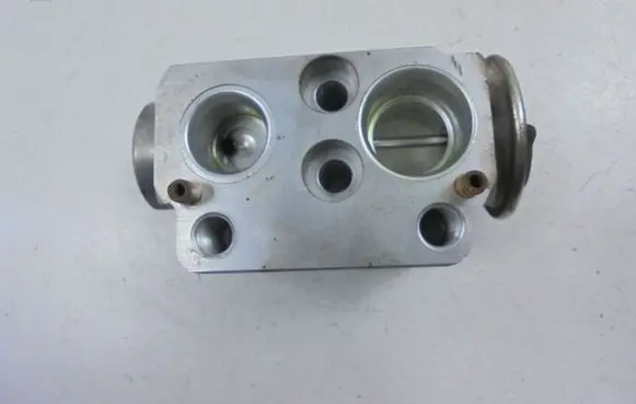 BMW X3 E83 Turbo system vacuum part 64116981484-0