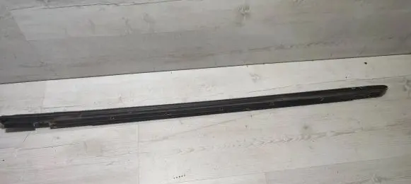 Audi TT TTS Mk2 Front door glass trim molding 8J0837477