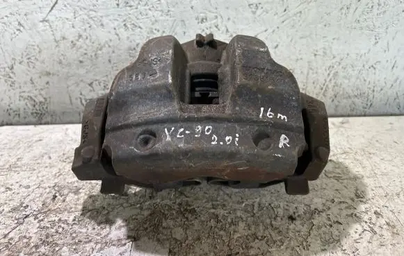 Volvo XC90 Front brake caliper 31381549
