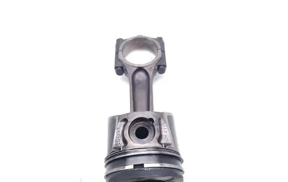 Citroen C5 Piston with connecting rod 