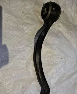 Front lower control arm/wishbone