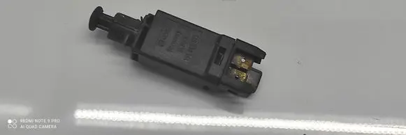 Volkswagen Golf III Brake pedal sensor switch 191945515
