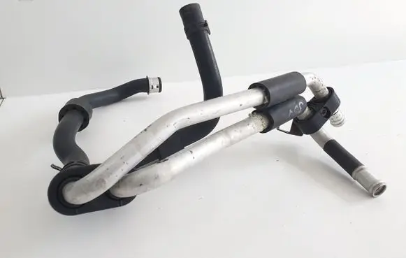 Porsche Panamera (970) Engine coolant pipe/hose 97057258500 97057258400