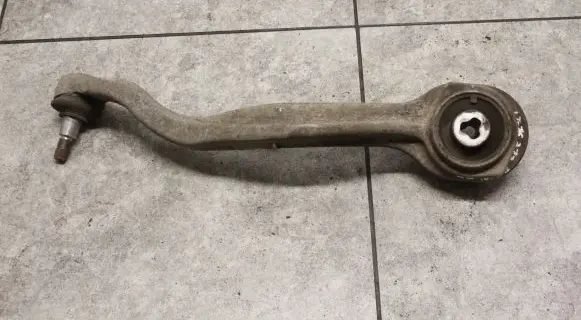 Mercedes-Benz E W212 Front lower control arm/wishbone