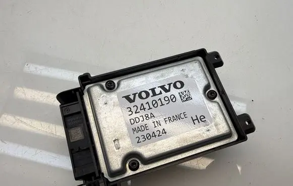 Volvo XC40 Airbag deployment crash/impact sensor DDJ8A