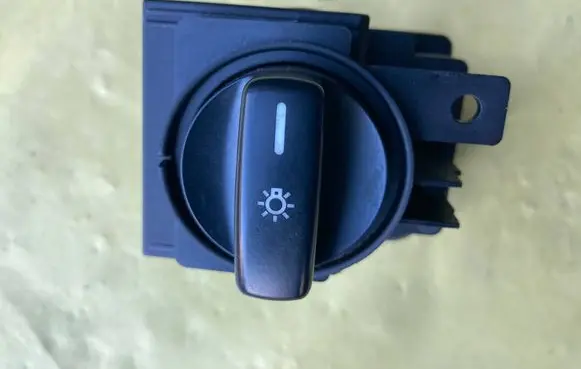 Mercedes-Benz A W169 Light switch 1695451704 0242564