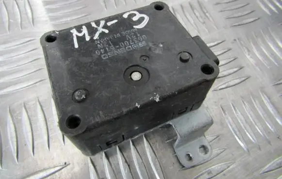 Mazda MX-3 Air flap motor/actuator 0637005140 063700-5140