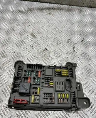 BMW X6 E71 Fuse module 6931687