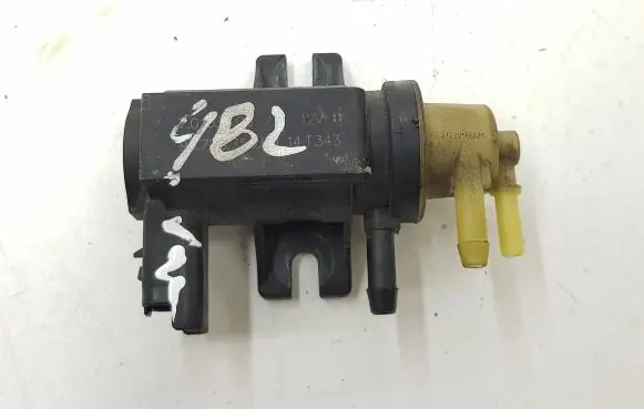 Peugeot 2008 I Vacuum valve 9672875080