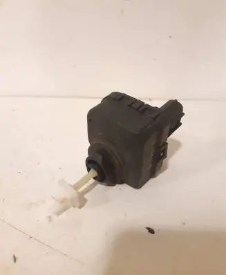 Volkswagen Golf IV Other relay 0307852333