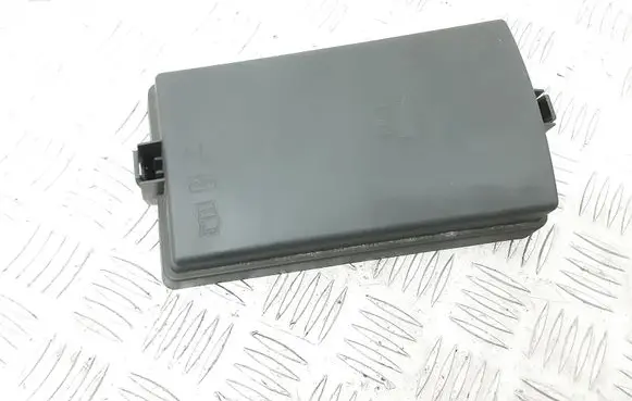 Seat Leon (5F) Fuse box cover 5Q0937132A