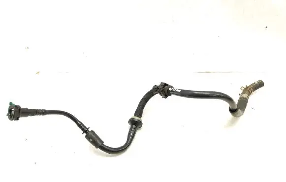 Mazda 2 Fuel line pipe
