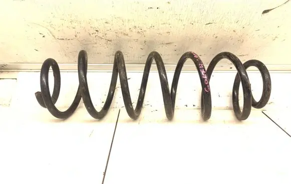 Volkswagen Golf IV Rear coil spring