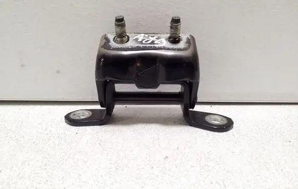 Nissan Navara D23 Rear door upper hinge 