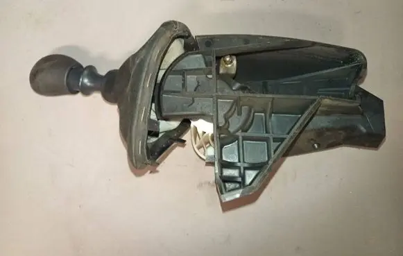 Renault Master II Gear shifter/selector 8200744935