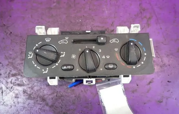Citroen C3 Climate control unit F664479W