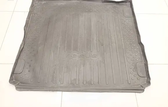 Ford Focus Rubber trunk/boot mat liner AM4M5JN45456AA