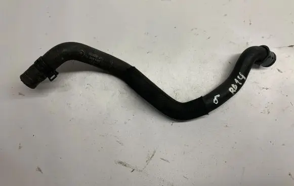 Mercedes-Benz C W204 Engine coolant pipe/hose A2045017182