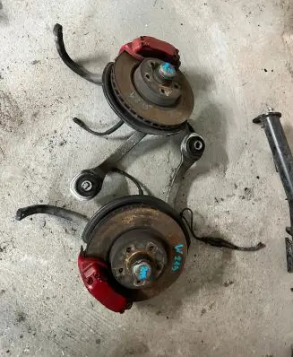 Mercedes-Benz CLS C219 Front wheel hub spindle knuckle JX7B-A16746-AD