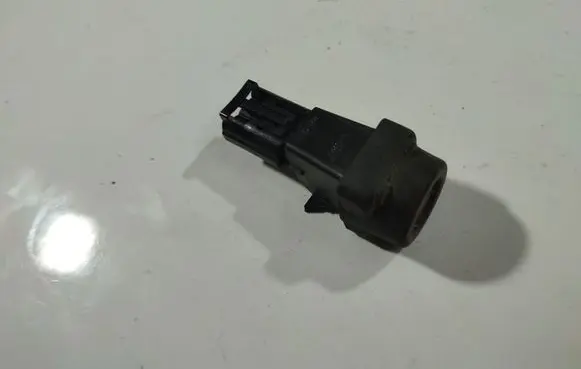 Ford Mondeo Mk III Fuel cut-off switch 1S7T9341BA