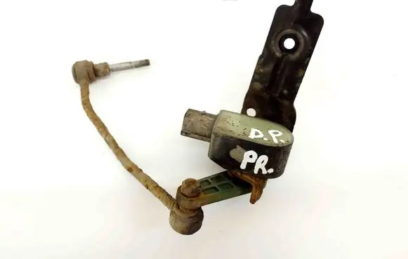 Audi A6 S6 C6 4F Air suspension front height level sensor 4F0907503