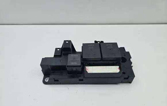 Toyota Auris E180 Fuse module 63583507 G92Z133011 AA01EDTZ