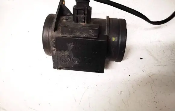 Audi A4 S4 B5 8D Mass air flow meter 074906461