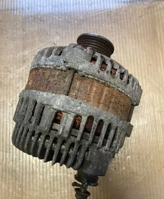 Renault Koleos I Generator/alternator 23100JG71A