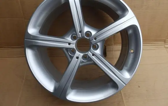 Mercedes-Benz CLS W257 R19 alloy rim 