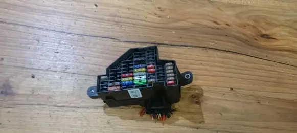 Skoda Octavia Mk2 (1Z) Fuse box set 2062757080 nera