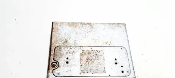 Mazda 121 Engine control unit/module b3j518881