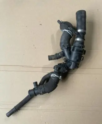 Land Rover Range Rover Sport L494 Engine coolant pipe/hose 8W93-8A587-88