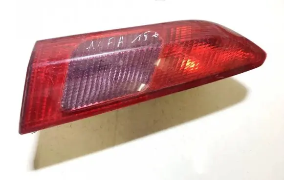 Alfa Romeo 156 Tailgate rear/tail lights