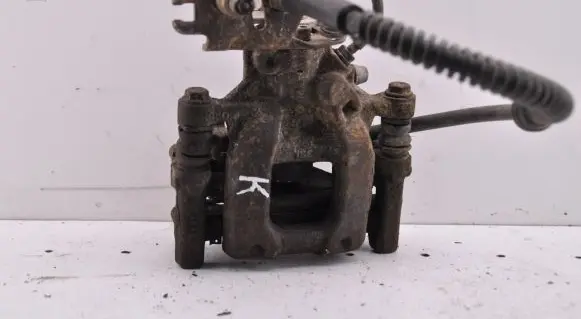Volkswagen Caddy Rear brake caliper