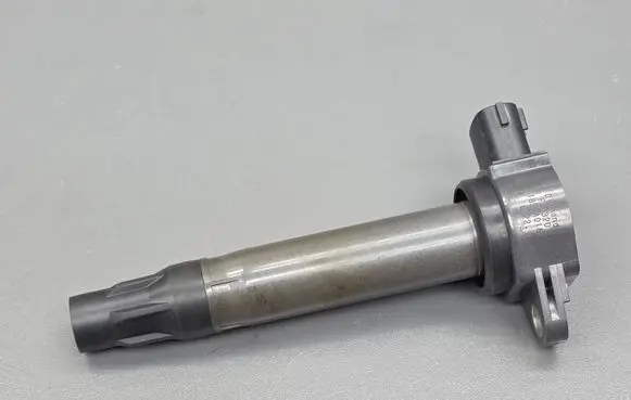 Peugeot 4007 High voltage ignition coil 1832A016 FK0320