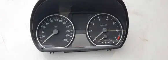 BMW 1 E81 E87 Speedometer (instrument cluster) 1024932