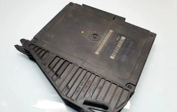 Mercedes-Benz E W210 Comfort/convenience module 2108203826