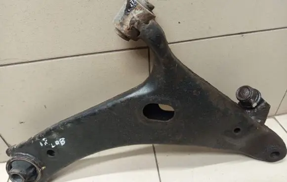 Subaru Forester SH Front lower control arm/wishbone