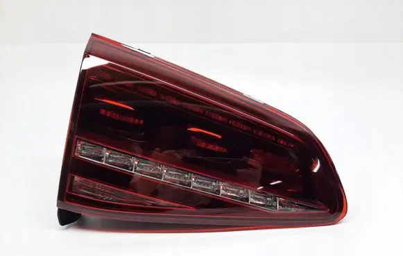 Tailgate rear/tail lights