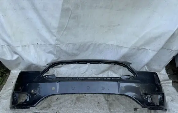 Ford Focus Front bumper