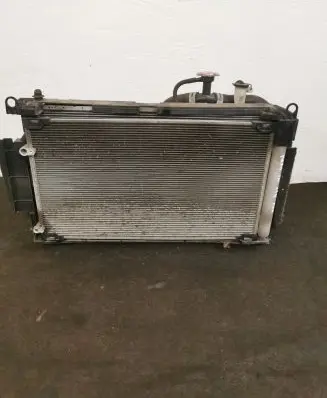 Toyota Yaris Radiator set 160400M090