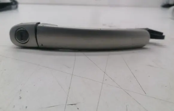 Volkswagen Bora Front door exterior handle 