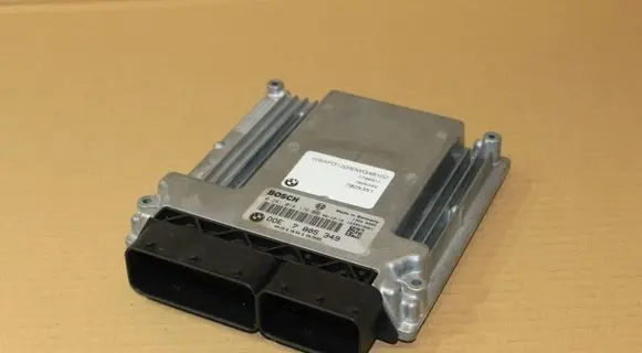 BMW X3 E83 Engine control unit/module 7805349
