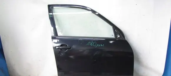 KIA Sorento Front door