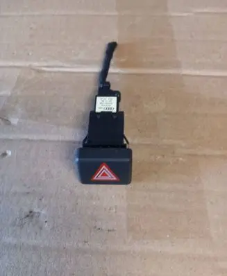 Seat Exeo (3R) Hazard light switch 8H0941509