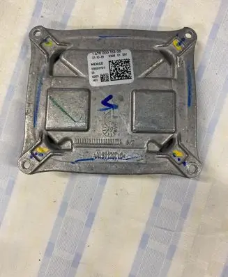 Chrysler Pacifica Headlight ballast module Xenon 147000015300 10EEG171311