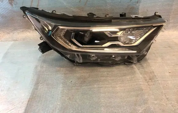 Toyota RAV 4 (XA50) Headlight/headlamp