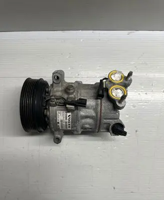 Volvo XC90 Air conditioning (A/C) compressor (pump) 31348965