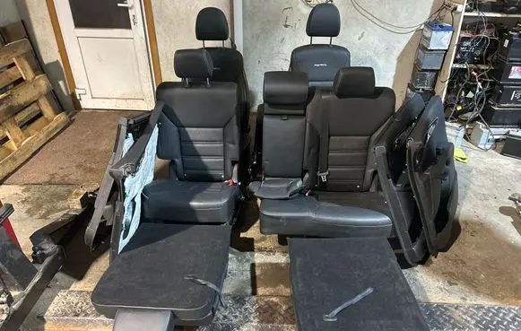 Seat set
