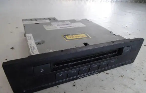 Audi Q7 4L CD/DVD changer 4L0035111